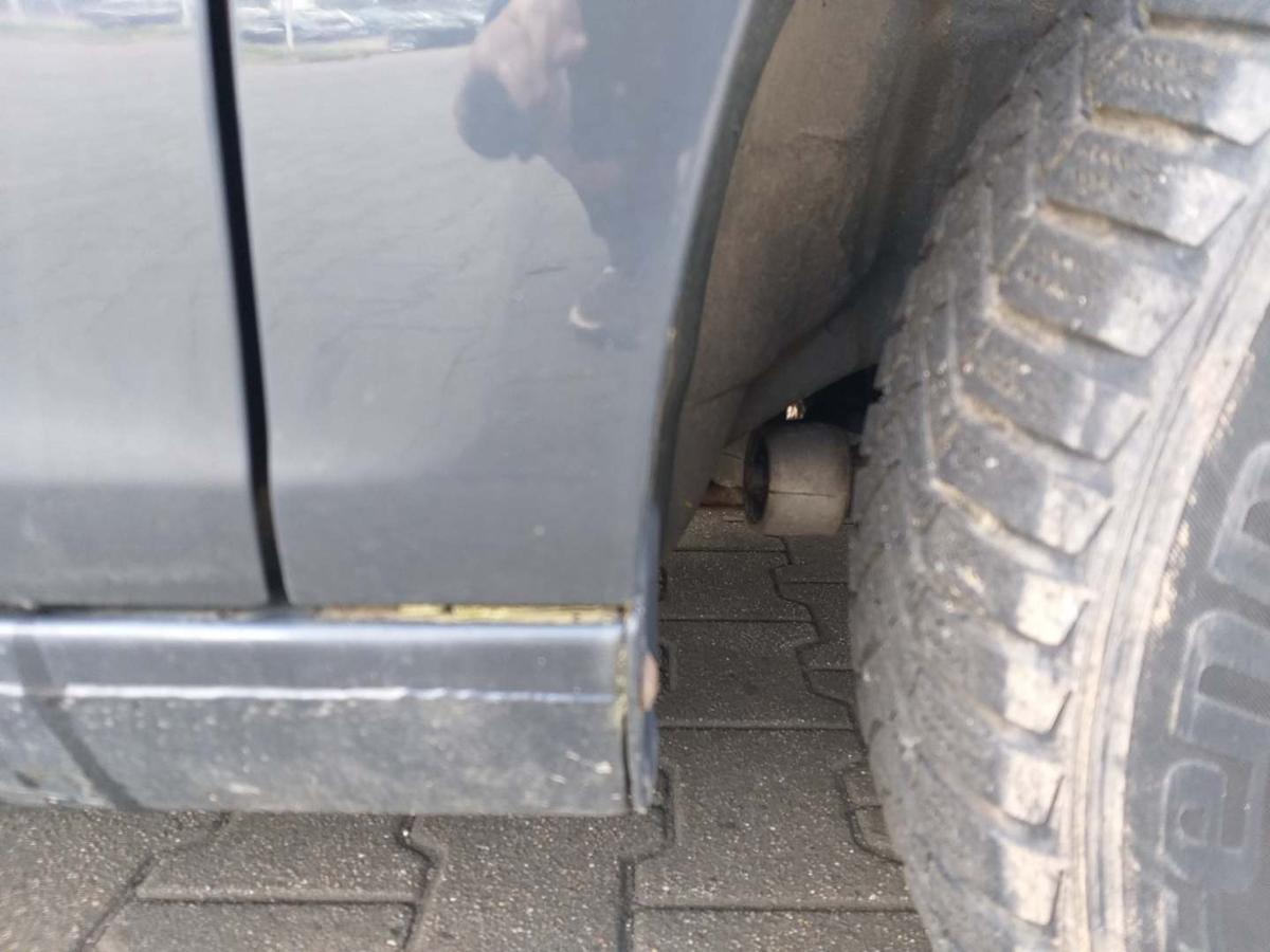 VW Fox original Kotflügel vorn rechts LI7F Uranograu Bj.2010